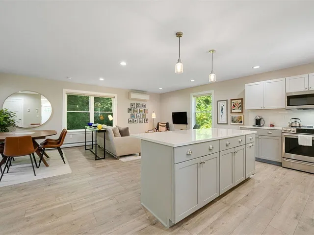 $429,900 | 71 Hefflon Lane, St. Albans, VT 05478