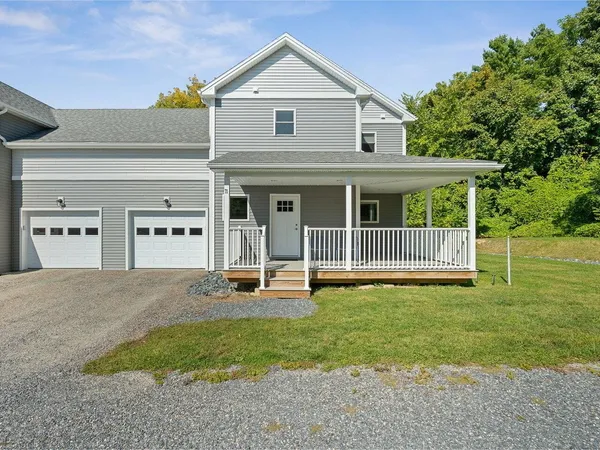 $424,900 | 71 Hefflon Lane, St. Albans, VT 05478