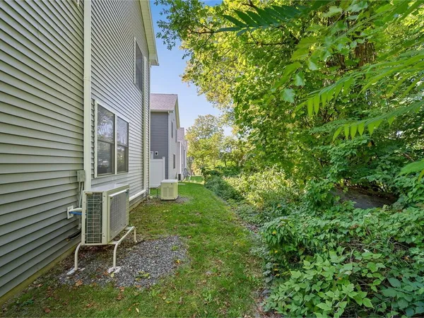 $424,900 | 71 Hefflon Lane, St. Albans, VT 05478