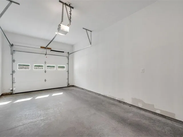 $429,900 | 71 Hefflon Lane, St. Albans, VT 05478