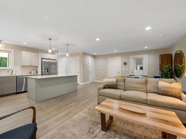 $424,900 | 71 Hefflon Lane, St. Albans, VT 05478