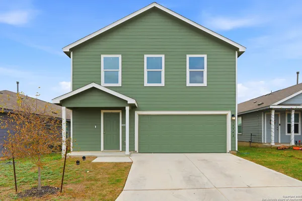 $1,950 | 13942 Bull Cove, San Antonio, TX 78252