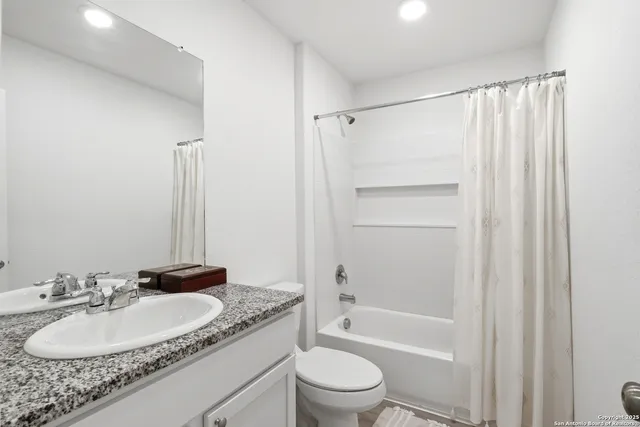 $2,200 | 13942 Bull Cove, San Antonio, TX 78252