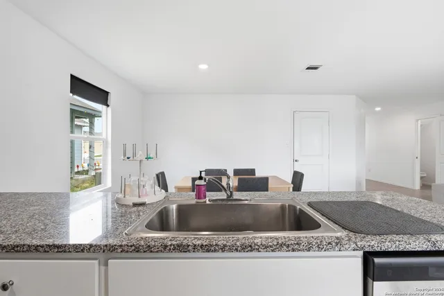 $2,200 | 13942 Bull Cove, San Antonio, TX 78252