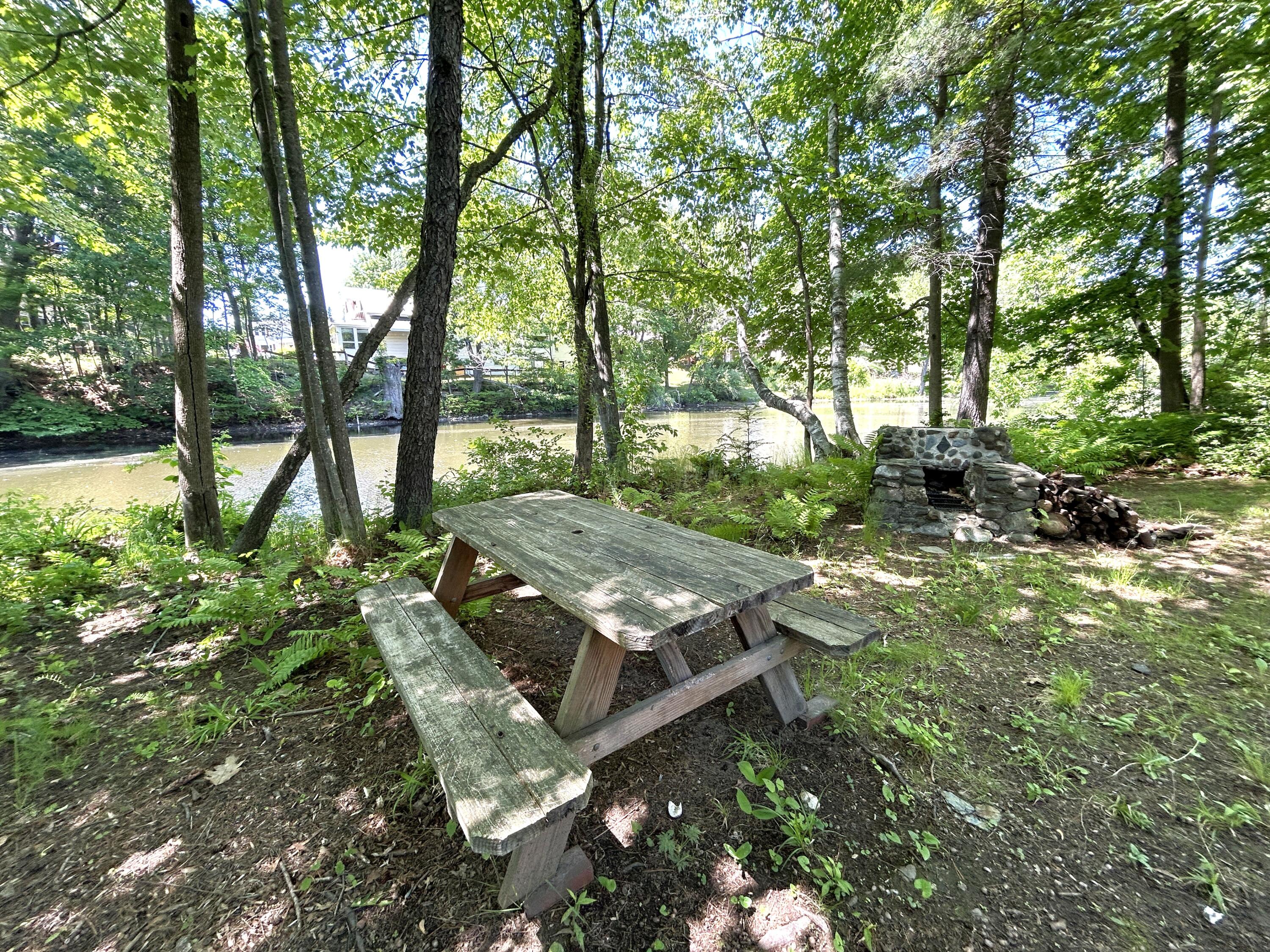 10 Burleigh Street Waterville, ME 04901 - Photo 39 of 41 Picnic area