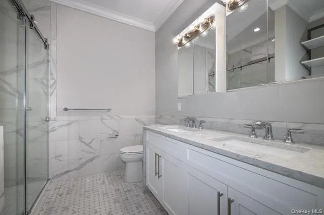 $3,545 | 5 Sunlight Walk, Unit 5, Holbrook, NY 11741