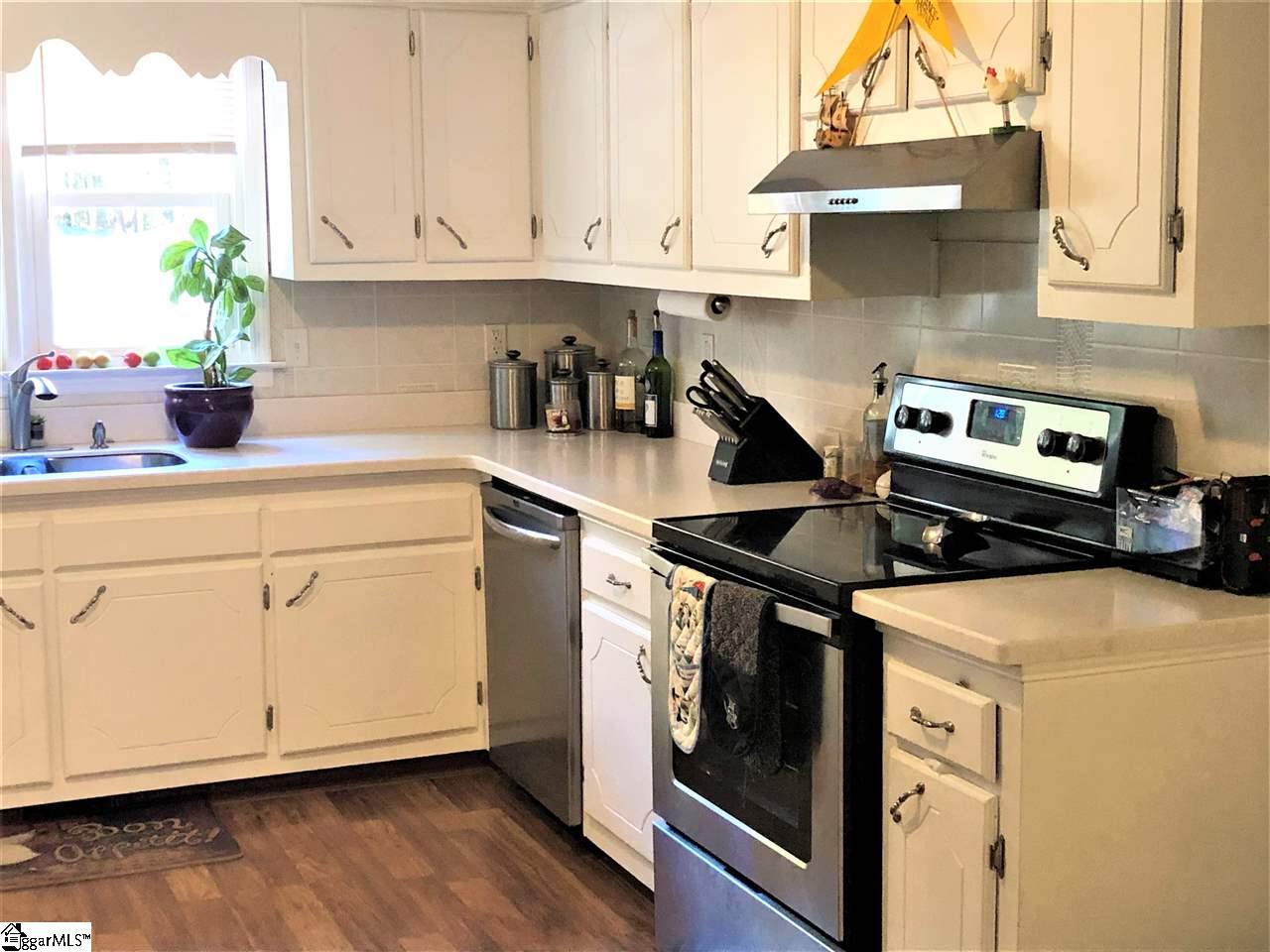 3289 Abercrombie Road Fountain Inn, SC 29644 - Photo 7 of 18