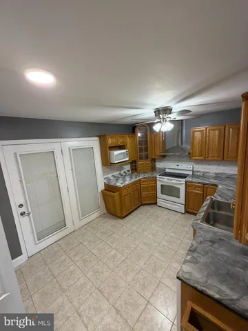 $2,300 | 23 Holcumb Court, Middle River, MD 21220