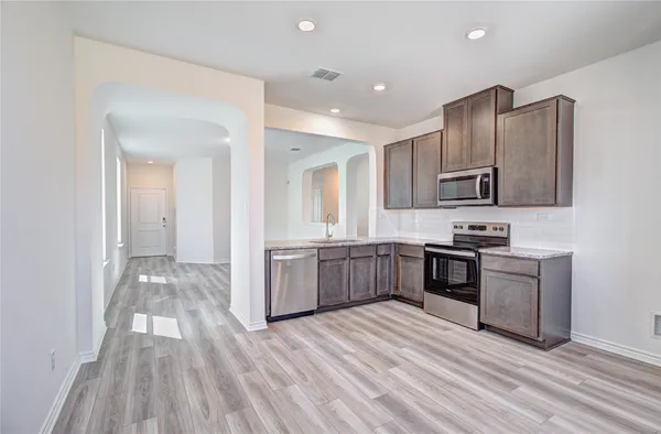 $1,695 | 3423 Old Almonte Drive, San Antonio, TX 78224