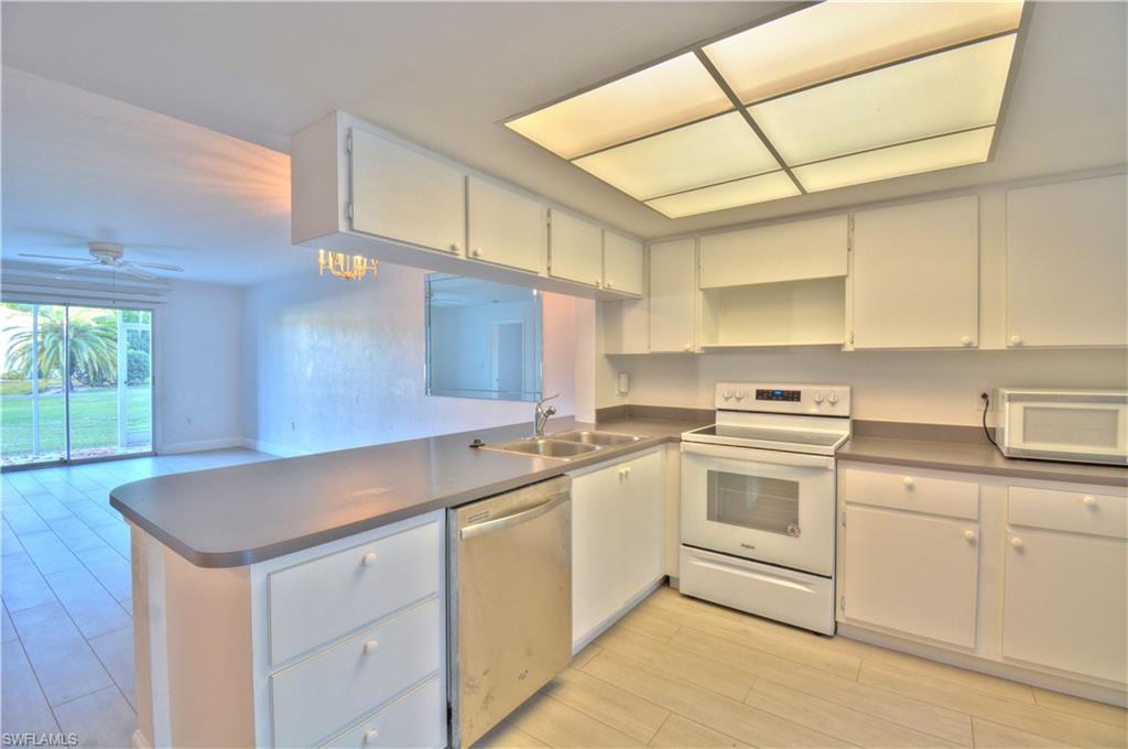 2330 Naples Trace Circle, Unit 9903 Naples, FL 34109 - Photo 3 of 20