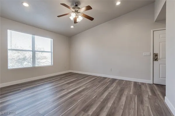 $1,595 | 5055 West Hacienda Avenue, Unit 2122, Las Vegas, NV 89118