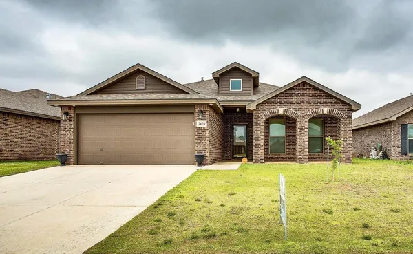 $1,800 | 7428 103rd Street, Lubbock, TX 79424