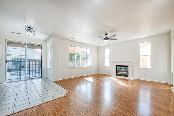 $739,000 | 2707 East Omaha Avenue, Fresno, CA 93720