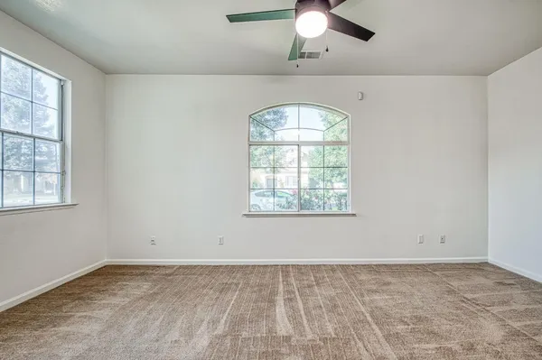 $739,000 | 2707 East Omaha Avenue, Fresno, CA 93720