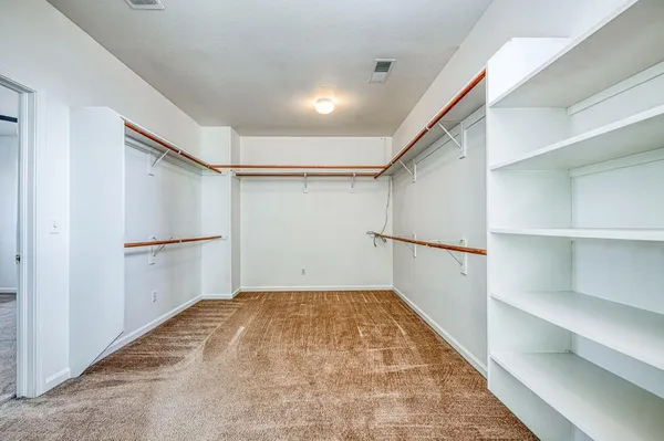 $739,000 | 2707 East Omaha Avenue, Fresno, CA 93720