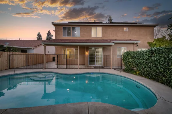 $739,000 | 2707 East Omaha Avenue, Fresno, CA 93720