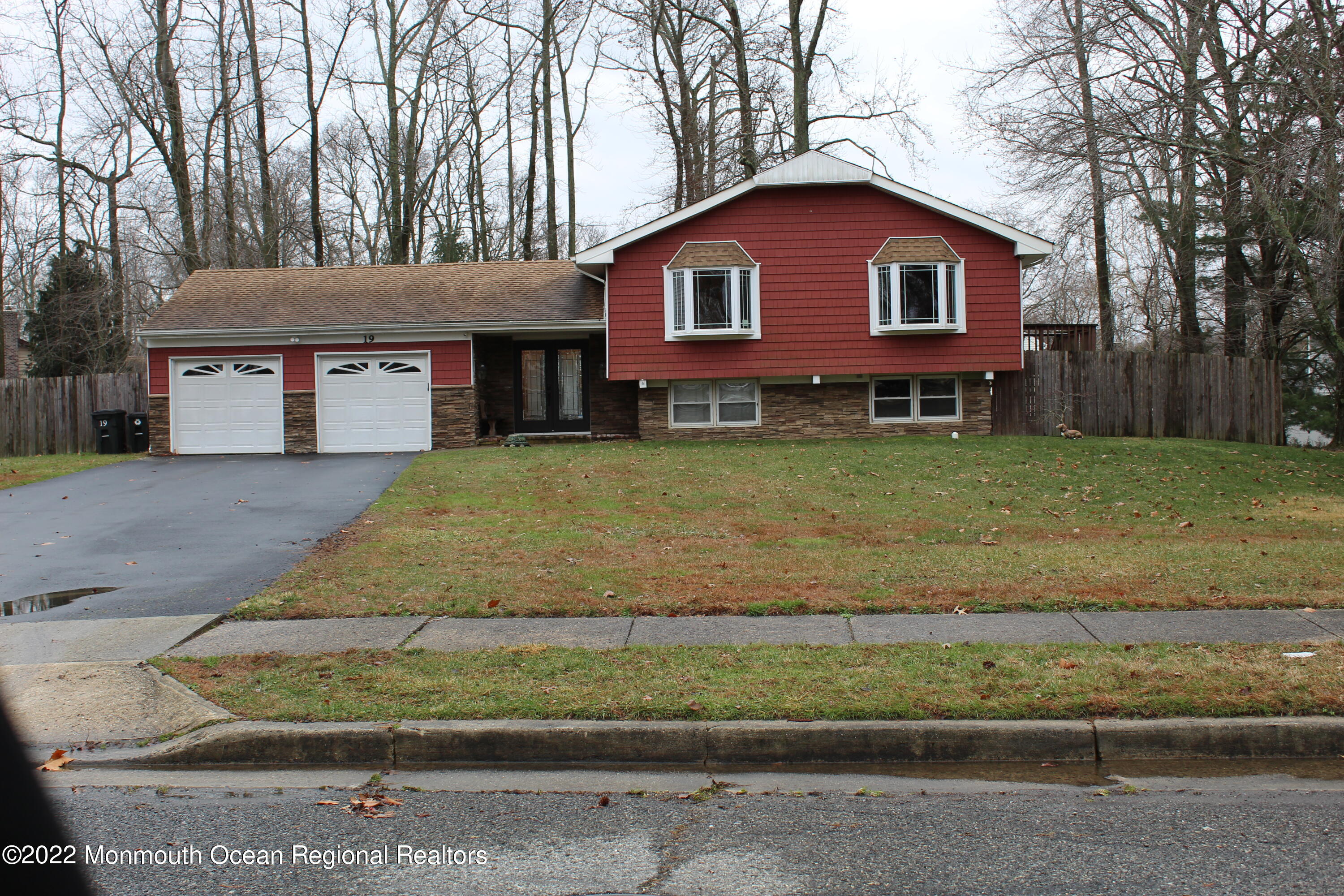 19 Lancelot Road Manalapan, NJ 07726 - Photo 1 of 33 IMG_0098