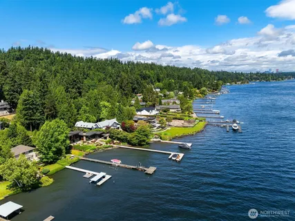 $5,895,000 | 5412 96th Avenue Southeast, Mercer Island, WA 98040