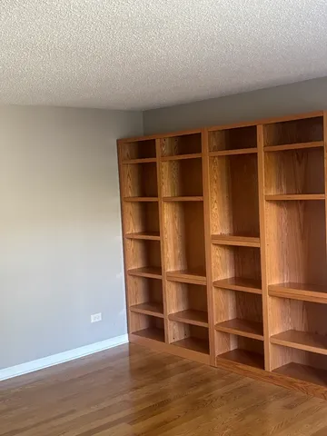 $3,100 | 21 Lakeview Place, Unit 2, Lake Zurich, IL 60047