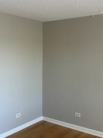 $3,100 | 21 Lakeview Place, Unit 2, Lake Zurich, IL 60047