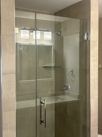 $3,100 | 21 Lakeview Place, Unit 2, Lake Zurich, IL 60047