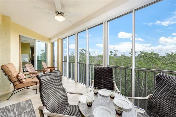 $949,000 | 262 Barefoot Beach Boulevard, Unit 203, Bonita Springs, FL 34134