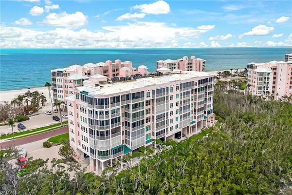 $949,000 | 262 Barefoot Beach Boulevard, Unit 203, Bonita Springs, FL 34134