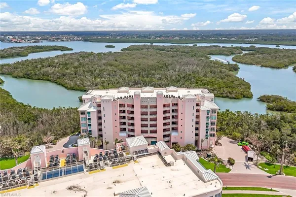 $949,000 | 262 Barefoot Beach Boulevard, Unit 203, Bonita Springs, FL 34134