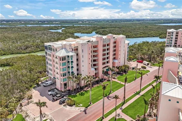 $949,000 | 262 Barefoot Beach Boulevard, Unit 203, Bonita Springs, FL 34134