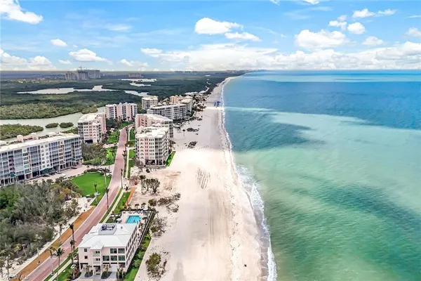 $949,000 | 262 Barefoot Beach Boulevard, Unit 203, Bonita Springs, FL 34134