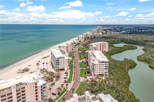 $949,000 | 262 Barefoot Beach Boulevard, Unit 203, Bonita Springs, FL 34134