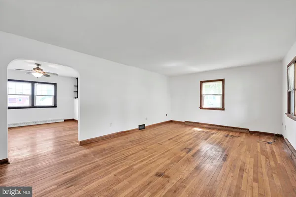 $1,575 | 27 Roselle Avenue, Lancaster, PA 17603