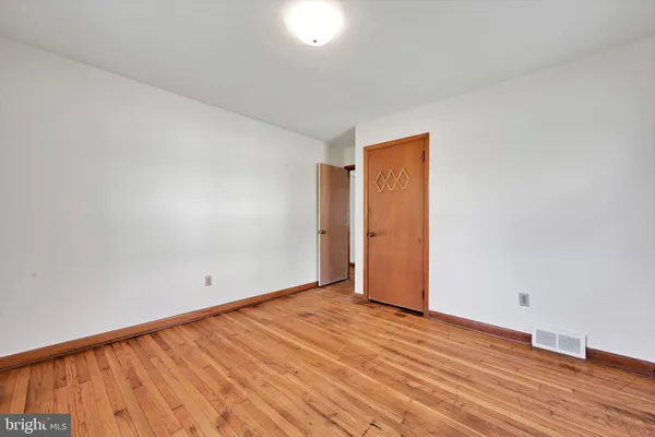 $1,575 | 27 Roselle Avenue, Lancaster, PA 17603