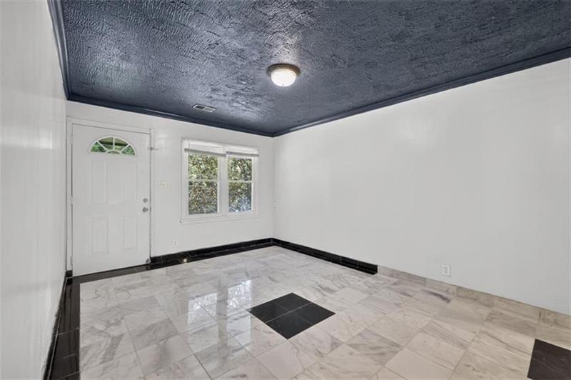 852 Alfred Road Northwest Atlanta, GA 30331 - Photo 7 of 51 Gallery Image 7