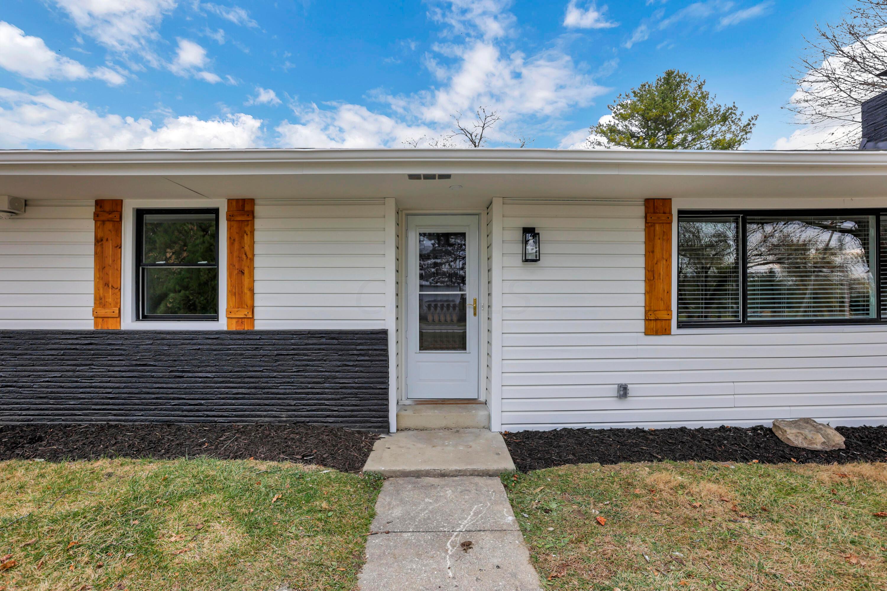 1088 Amity Road Galloway, OH 43119 - Photo 2 of 34 1088 Amity