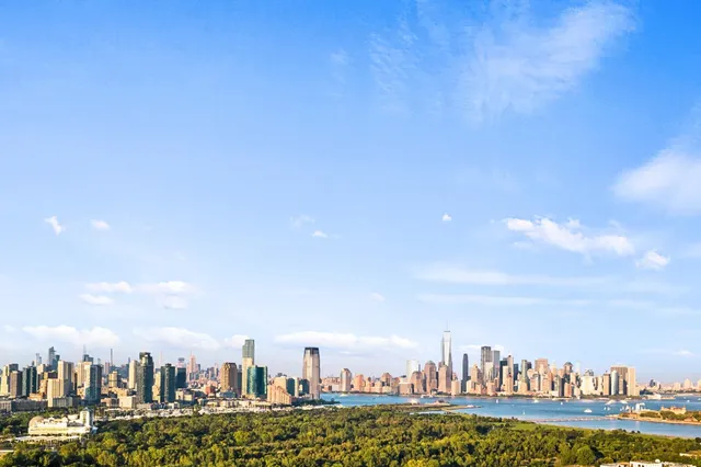 $799,999 | 300 Communipaw Avenue, Unit 234, Jersey City, NJ 07304