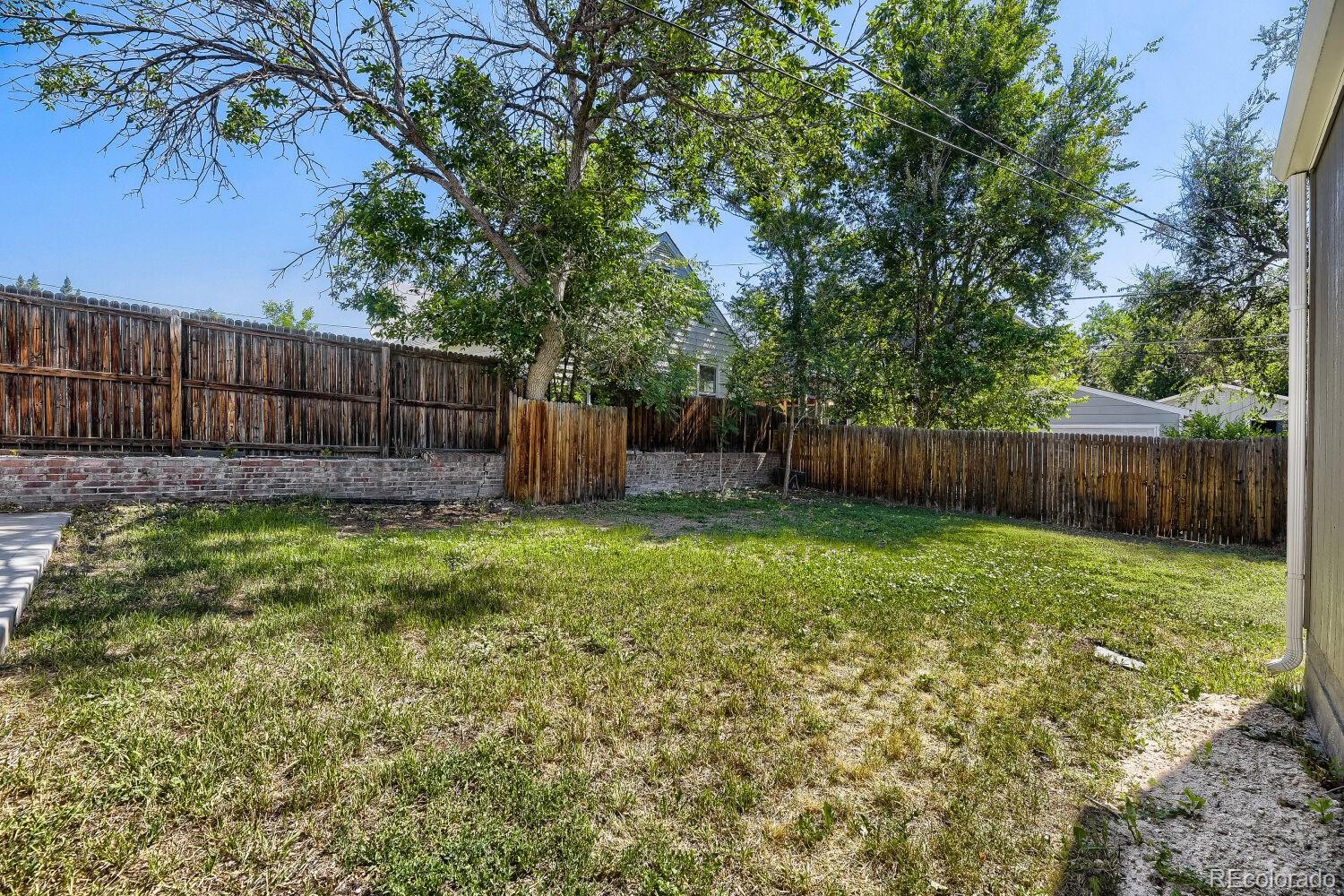 2432 Benton Street Edgewater, CO 80214 - Photo 18 of 25
