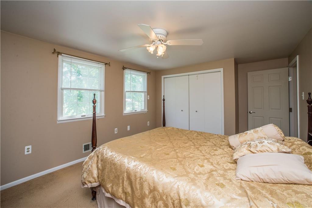 5416 Library Road Bethel Park, PA 15102 - Photo 16 of 25 Gallery Image 16
