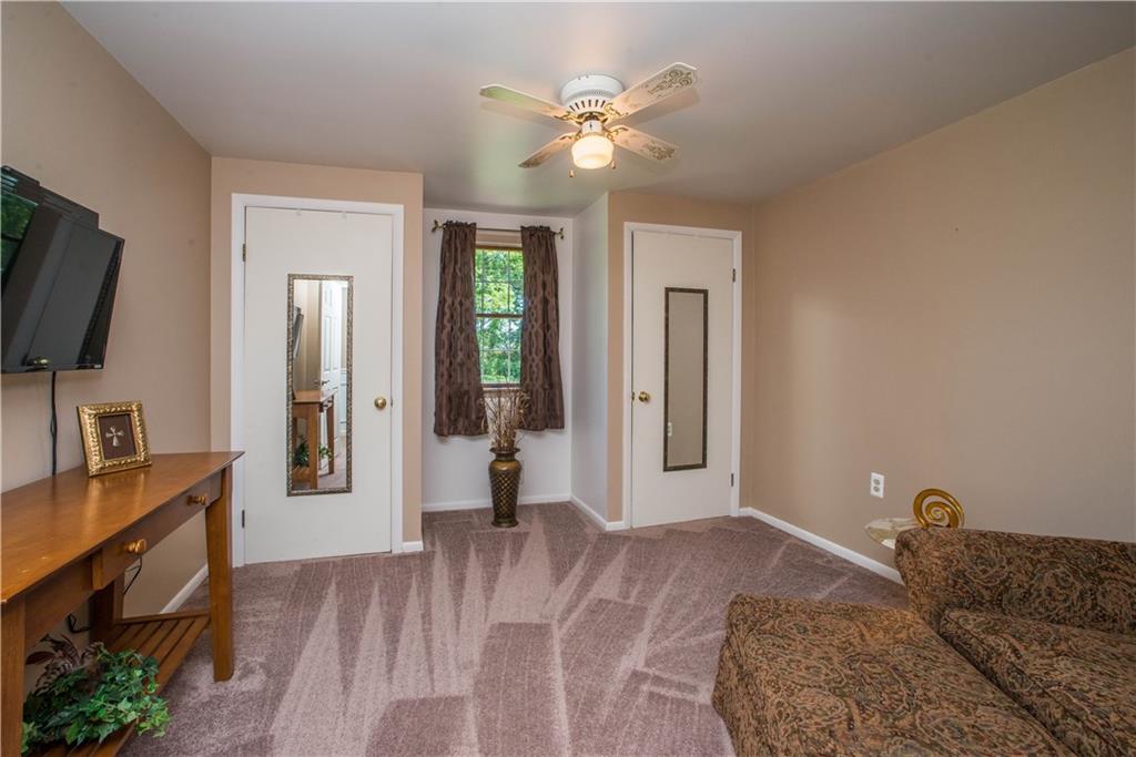 5416 Library Road Bethel Park, PA 15102 - Photo 19 of 25 Gallery Image 19