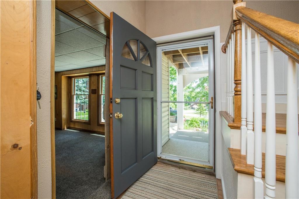 5416 Library Road Bethel Park, PA 15102 - Photo 3 of 25 Gallery Image 3