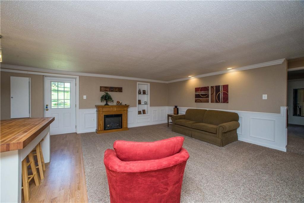5416 Library Road Bethel Park, PA 15102 - Photo 4 of 25 Gallery Image 4