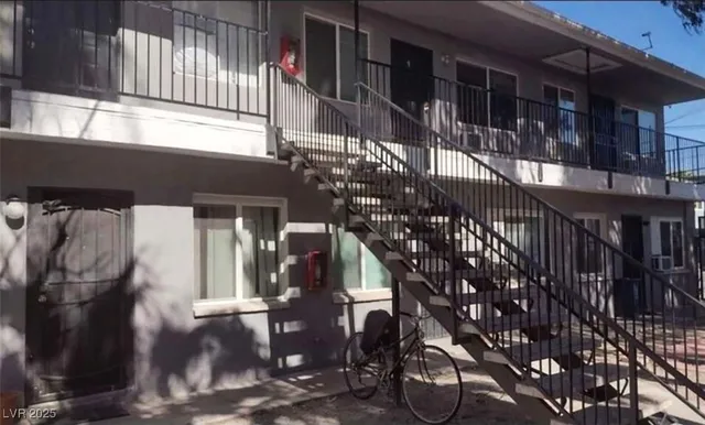 $900 | 312 West Cleveland Avenue, Unit 10, Las Vegas, NV 89102