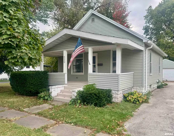 $109,900 | 620 North D Street, Monmouth, IL 61462
