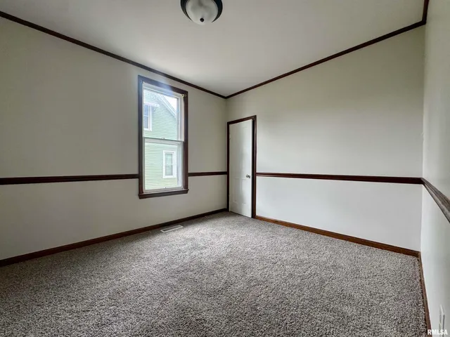 $109,900 | 620 North D Street, Monmouth, IL 61462