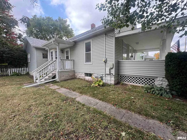 $109,900 | 620 North D Street, Monmouth, IL 61462