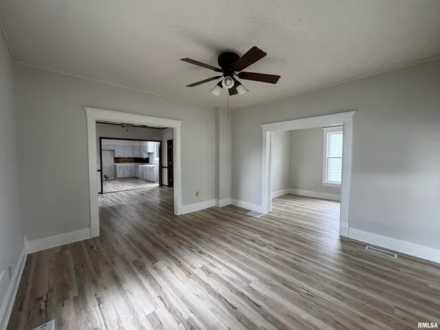 $109,900 | 620 North D Street, Monmouth, IL 61462