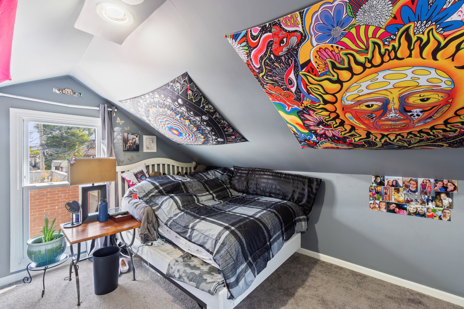 1111 South Campbell Avenue Chicago, IL 60612 - Photo 12 of 28 a bedroom with a bed and a painting on the wall