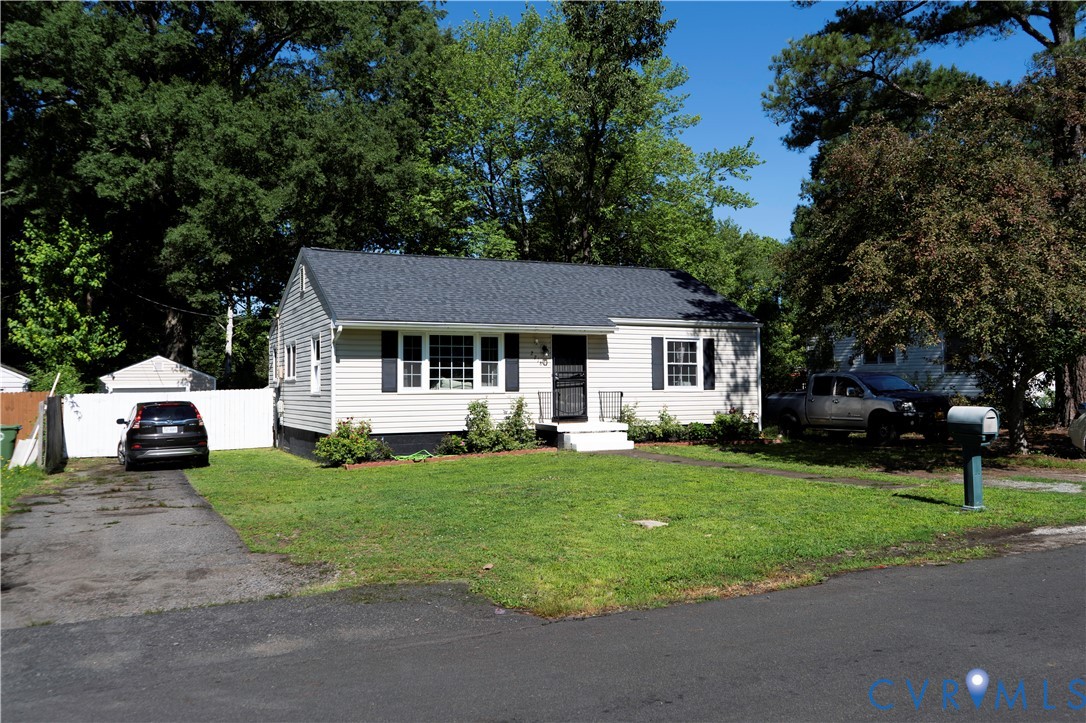 2718 Stacie Road Richmond, VA 23224 - Photo 2 of 50