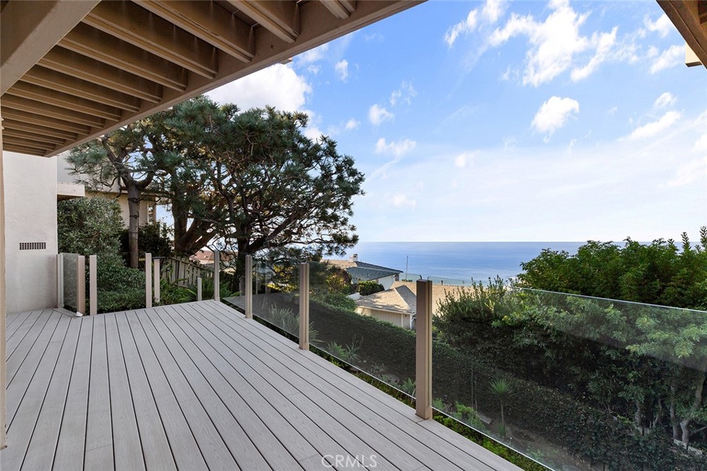 1503 Emerald Bay Laguna Beach, CA 92651 - Photo 11 of 32 a view of a backyard