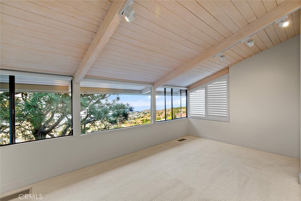 1503 Emerald Bay Laguna Beach, CA 92651 - Photo 19 of 32